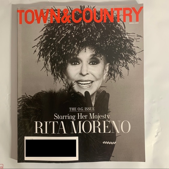 Town and Country Magazine March 2022 Rita Moreno The OG Issue - Picture 1 of 2